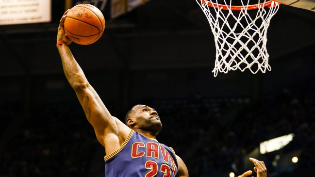 LeBron James logró otro hito en su carrera en triunfo de los Cavaliers