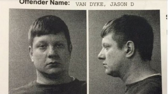 Vecinos protestan en Chicago tras conocer video de muerte de adolescente