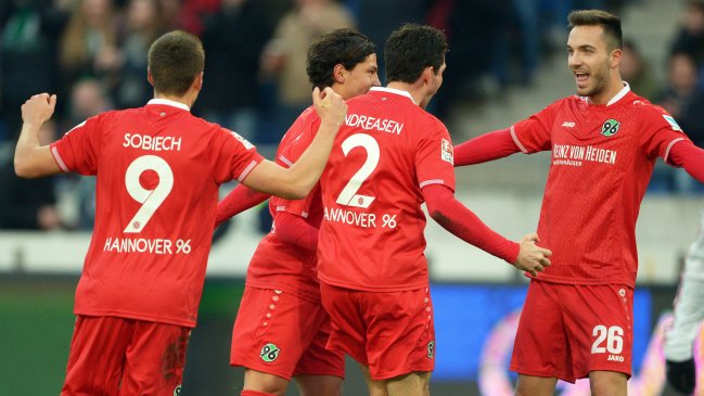 Hannover 96 goleó a Ingolstadt con buena actuación de Miiko Albornoz