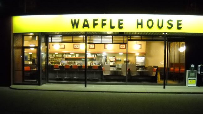 Hombre disparó contra una camarera que le pidió que apagara su cigarrillo