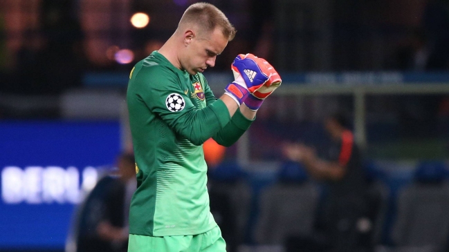 Marc-André Ter Stegen se ausentó de prácticas en FC Barcelona por molestia en una rodilla