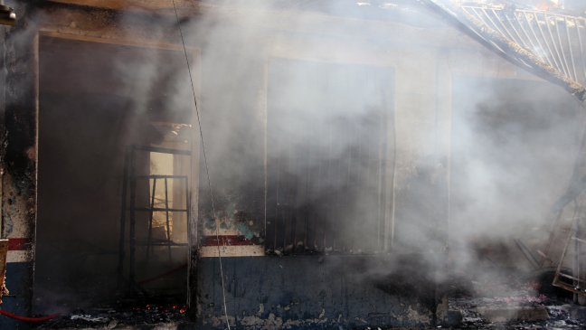 Investigan nuevo ataque incendiario a sede social en La Araucanía