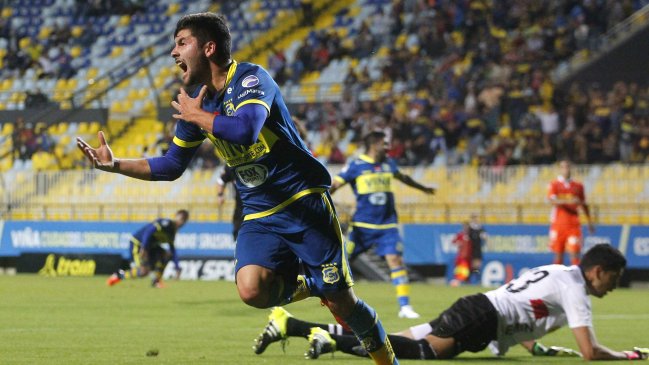 Everton goleó a Cobreloa y jugará la final de la liguilla de la Primera B
