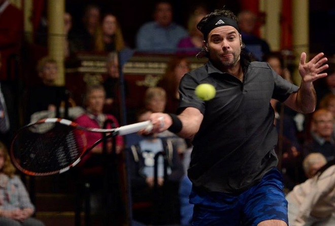 Fernando González se consagró campeón del Champions Tennis de Londres