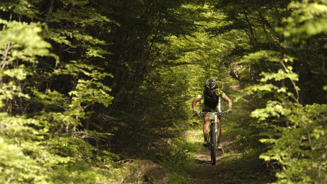 Catalina Salata y Patricio Figueroa conquistaron Cerro Castillo