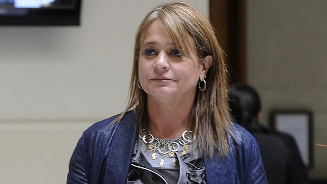 Movilh: Van Rysselberghe es una vergüenza para el Congreso