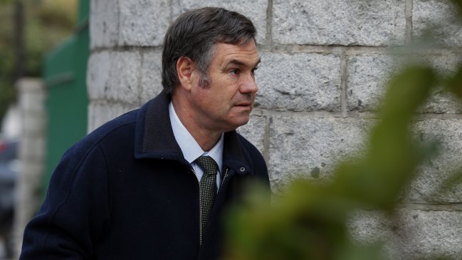 Senador Ossandón: Quiero competir con Piñera en primarias