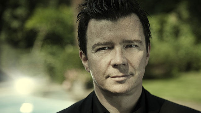 Rick Astley confirma shows para después de su paso por Viña