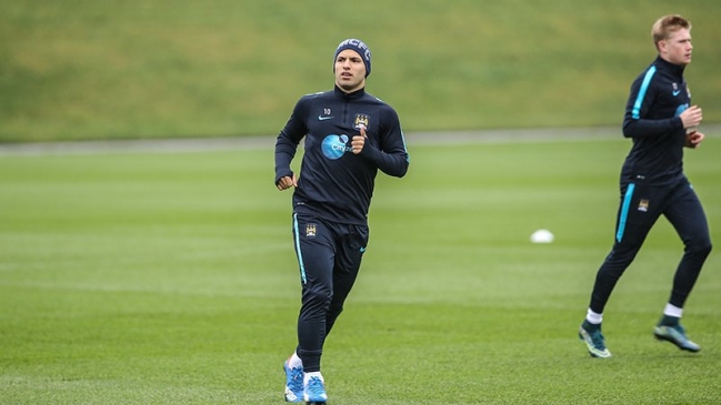 Sergio Agüero volvió a entrenar y será alternativa para el duelo ante Arsenal