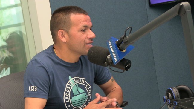 Roberto Avalos presentó su libro Luchando por un Sueño: 