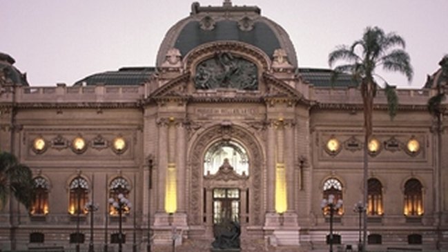 Instituciones Dibam se encuentran en paro