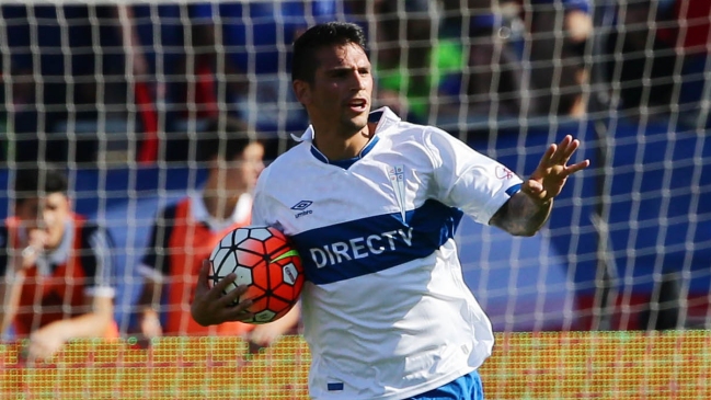 Mark González practicó con normalidad y es alternativa en UC para revancha con Palestino