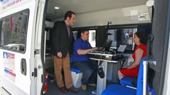 Registro Civil presentó nuevas oficinas móviles que funcionarán en verano
