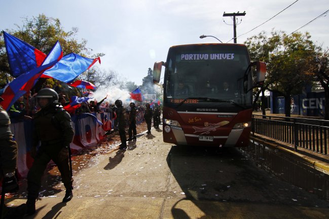 Bus de Universidad de Chile participó en colisión múltiple