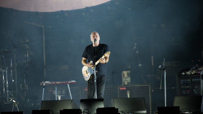 David Gilmour debutó en Chile trayendo todo el imaginario de Pink Floyd
