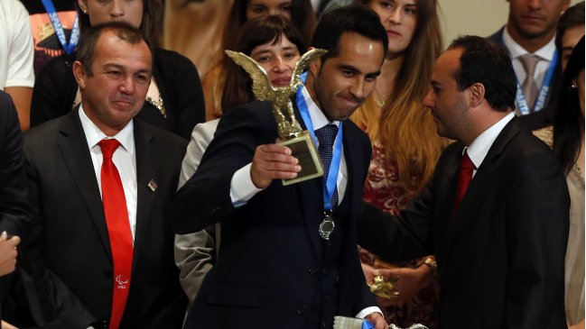 Claudio Bravo: El siguiente año debe ser mejor que este 2015