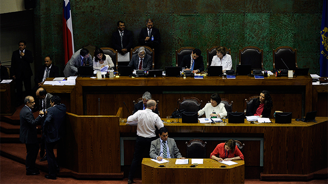 Cámara debate la Ley Corta para dar gratuidad a la educación superior en 2016