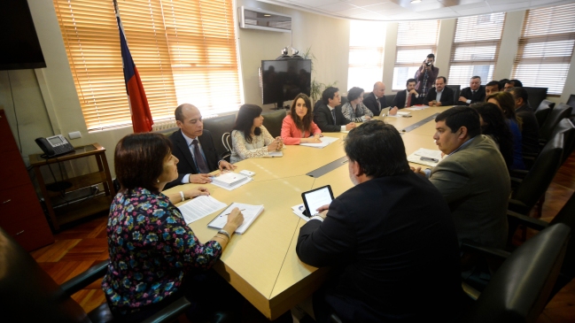 El proyecto de alcaldes de derecha para imitar farmacias populares