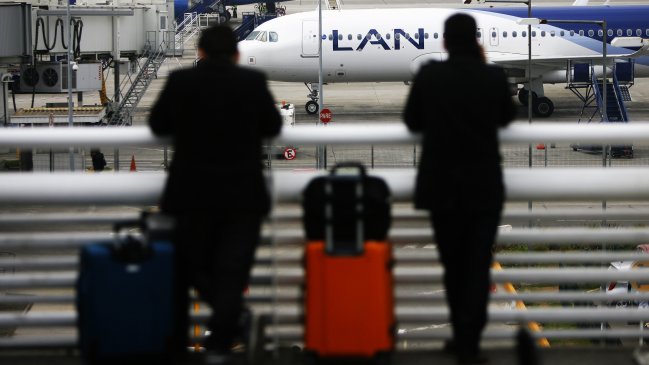 Cámara instruyó a LAN prohibir a diputados juntar kilómetros de viajes pagados por el Estado