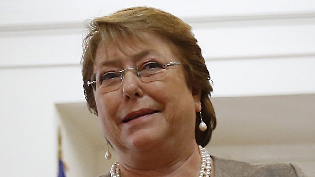 Bachelet califica 2015 como 