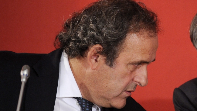 Michel Platini arriesga sanción por asistir a los Globe Soccer Awards en Dubai