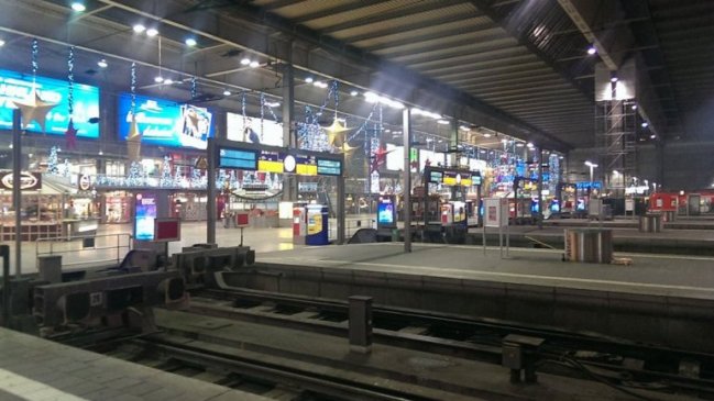 Policía evacuó dos estaciones de tren en Munich por amenaza terrorista