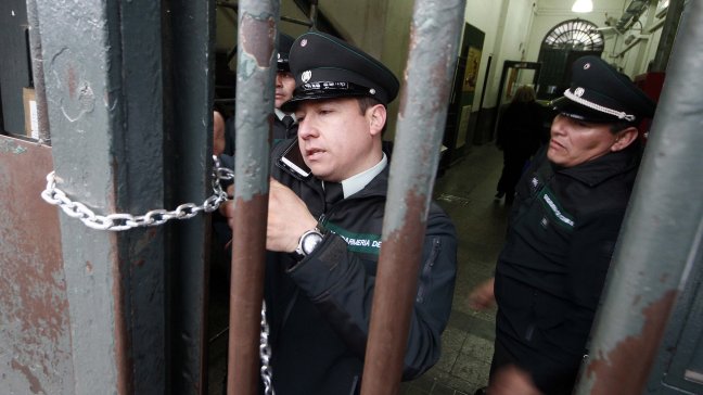 Carabineros busca a tres menores que se fugaron de centro del Sename en Limache