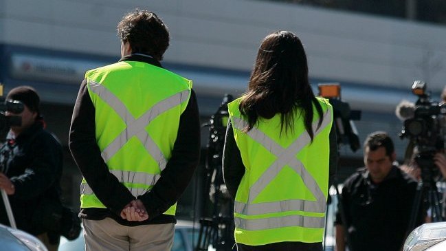 Hasta 15 mil pesos se pueden pagar por un chaleco reflectante en el comercio