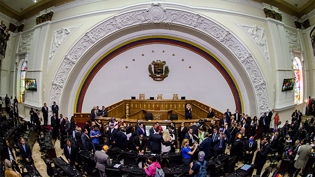Este martes asume el nuevo Parlamento venezolano en medio de la tensión política