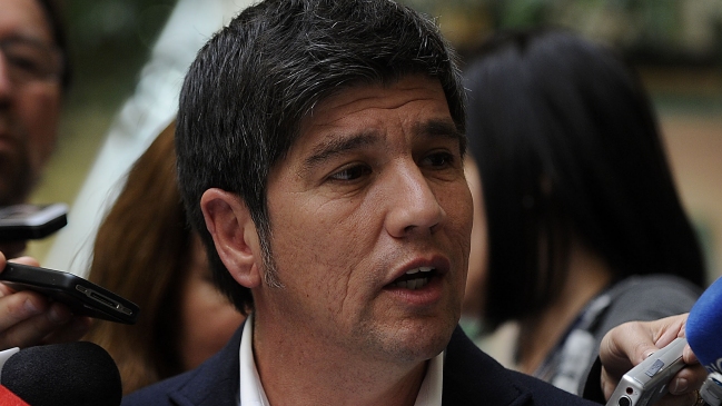 Diputado PS calificó de ridículo proyecto que pide sancionar a quien enaltezca a Allende