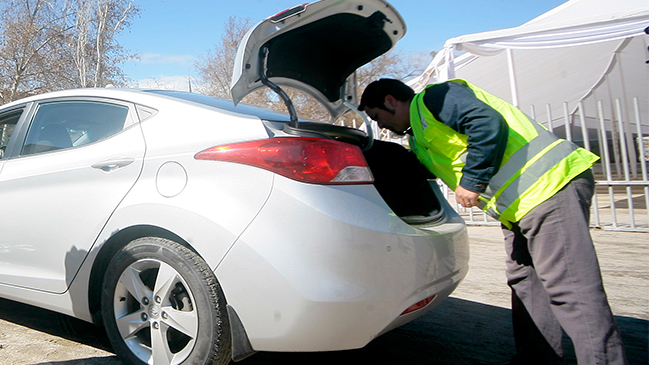 Ossandón pidió al Gobierno postergar uso de chaleco reflectante