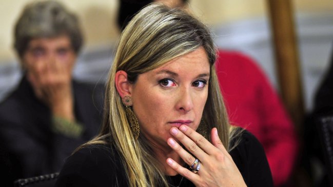 Caso Caval: Diputada Sabat pidió salida de director administrativo de La Moneda