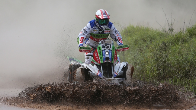 Ignacio Casale aumentó su diferencia como líder de cuadriciclos en el Dakar