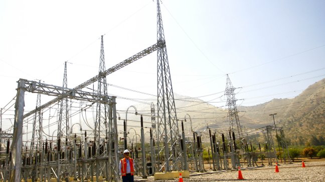 Alcaldes de zona centro norte rechazan proyecto eléctrico Cardones-Polpaico