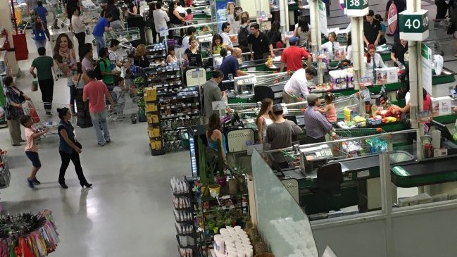 Sernac buscará que supermercados compensen a afectados por colusión