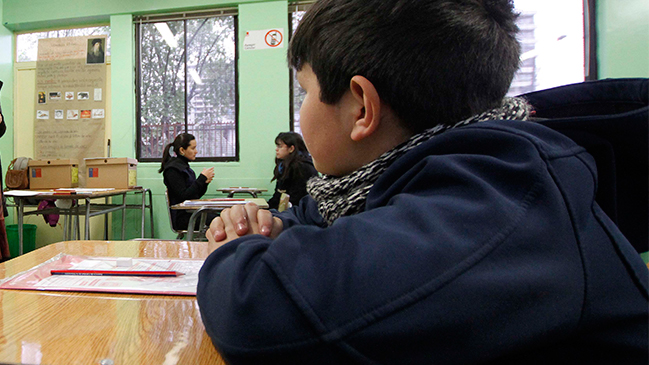 Plan de evaluaciones: Pruebas Simce se reducirán a la mitad este 2016