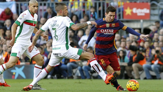 FC Barcelona goleó a Granada con Lionel Messi como figura