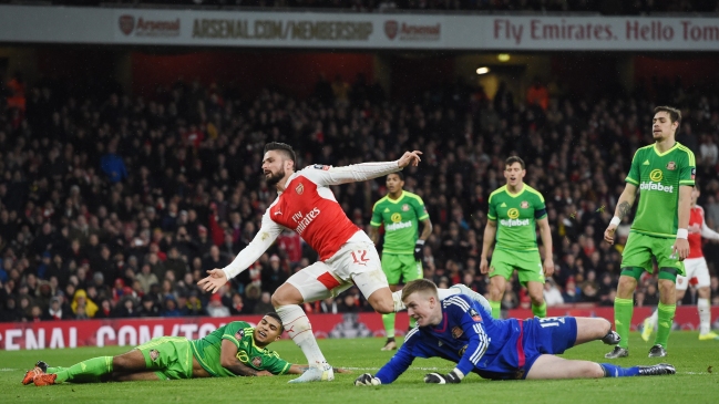 Arsenal y Manchester City se instalaron en la cuarta ronda de la Copa FA