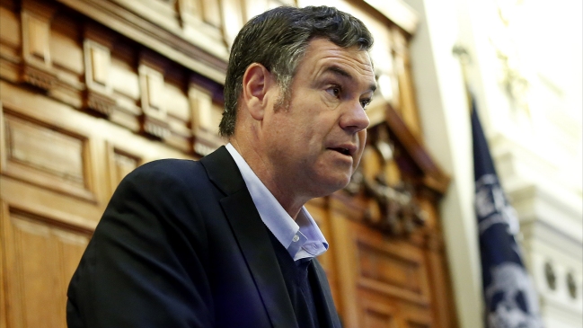 Ossandón: Orpis debiera renunciar o suspender su militancia en la UDI