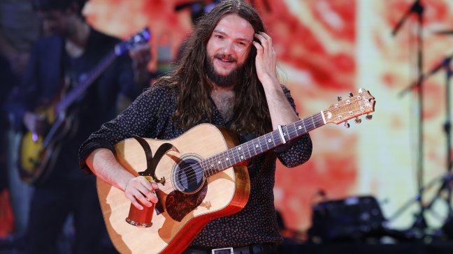 Nano Stern es el único invitado latino a show de celebración de los 75 años de Joan Baez
