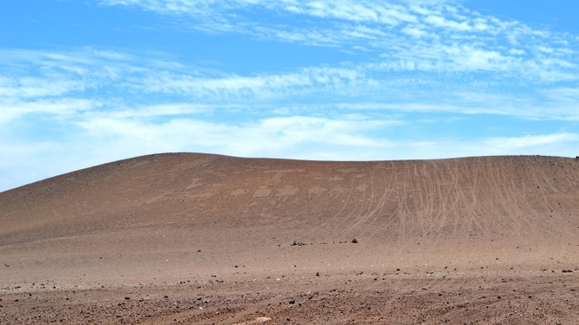 Vehículos destruyeron 35 geoglifos en Pozo Almonte: Daño es irreversible