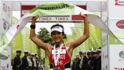   Bárbara Riveros y Benjamin Collins triunfaron en el Ironman 70.3 de Pucón 