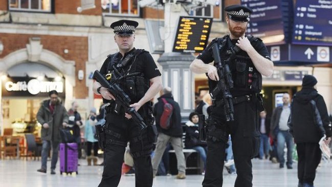 Aumentan denuncias vinculadas a Tinder en el Reino Unido