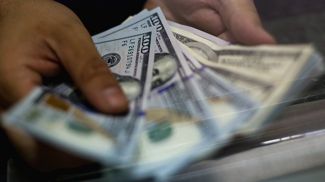 El dólar alcanzó su máximo valor en casi 13 años