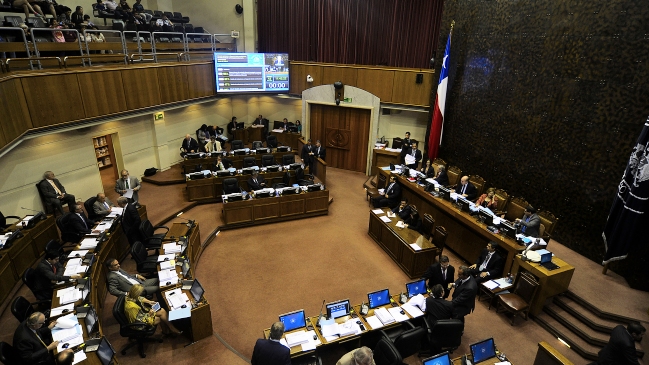 Senado tramita proyecto de Fortalecimiento de la Democracia hasta total despacho