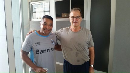   Marcelo Bielsa sorprendió con visita a las dependencias de Gremio de Porto Alegre 