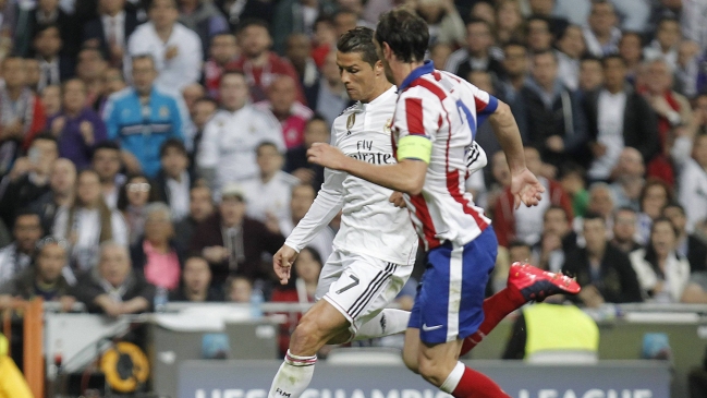 Atlético y Real Madrid fueron sancionados por la FIFA y no podrán fichar hasta junio de 2017