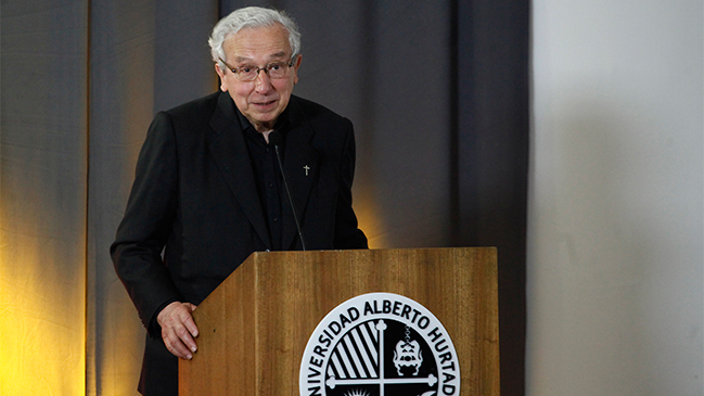 Fernando Montes renunció a la rectoría de la Universidad Alberto Hurtado