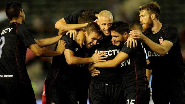 Estudiantes de La Plata derrotó a Racing en amistoso de verano en Argentina