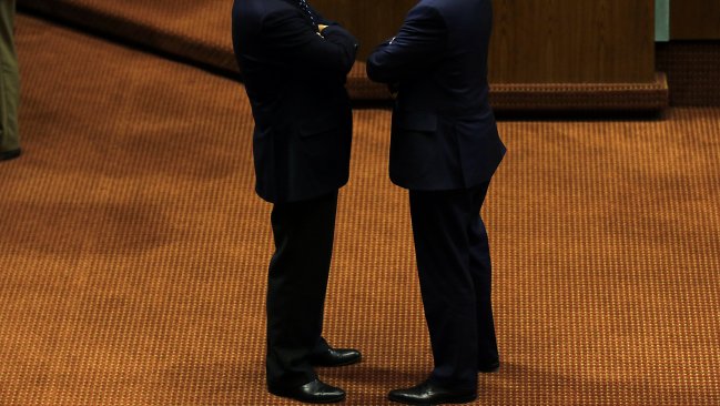 El 87 por ciento de los santiaguinos más pobres dice que en Chile hay corrupción